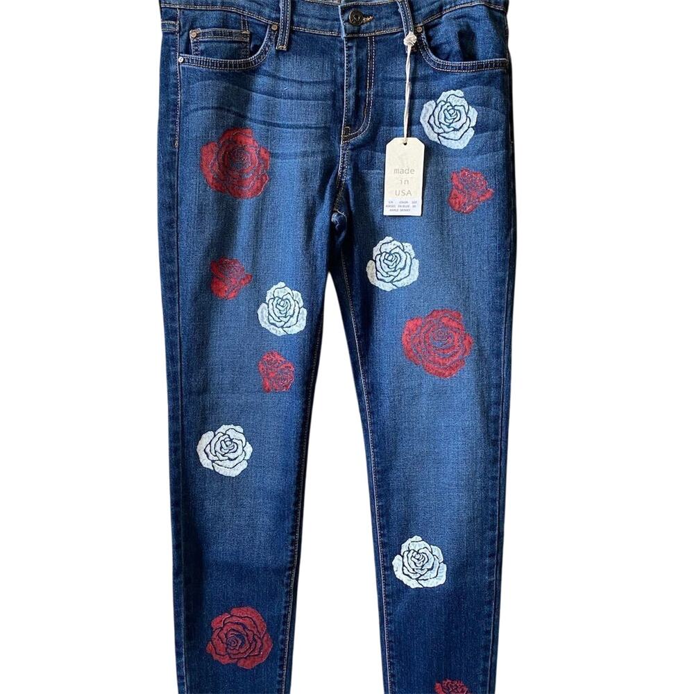Angry Rabbit Women's Ankle Skinny Jeans Rose Design Size 30 Blue Casual NWT